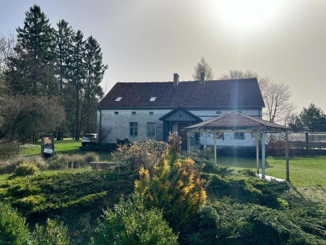 Placowka - Tu Zycie Plynie Wolniej Wydminy Exterior photo